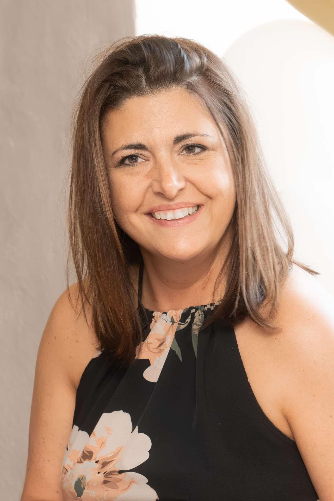 Photo de Julie Dallons, gérante de Beauty & Care Lumïa